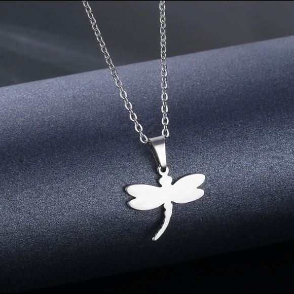 END OF SUMMER CLEARANCE!NEW! Dragonfly Lucky Necklace Spiritual Silver - Picture 1 of 3